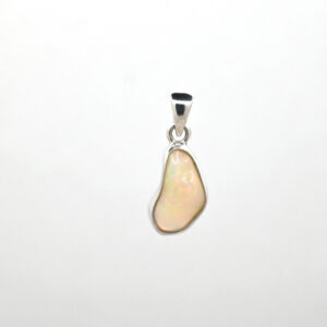 Stříbrný přívěšek - Opál